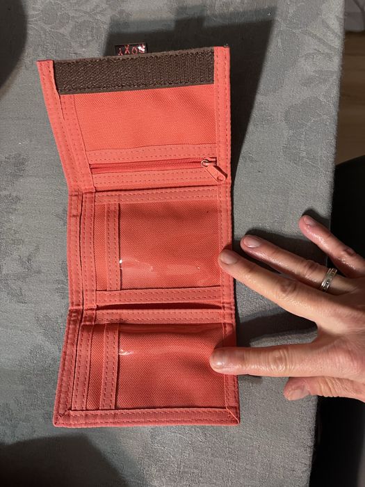 Ново Портмоне ROXY