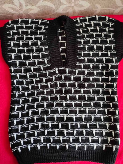 Ръчно плетени елеци