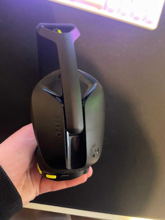 Vand casti Logitech G435