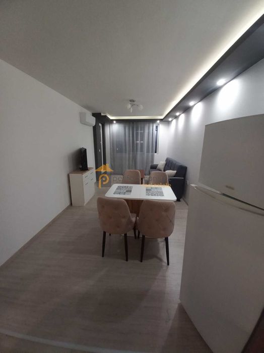 Дава се под наем Двустаен апартамент в Пловдив, Южен - 62 кв.м за 390 € - Снимка #1