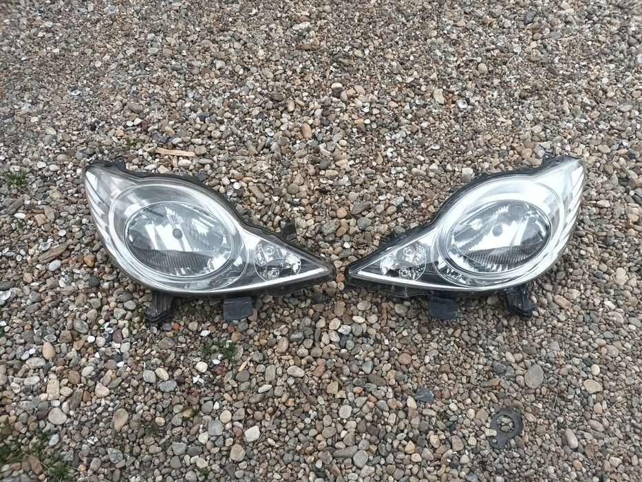 ляв и десен фар за пежо 107 PEUGEOT 107