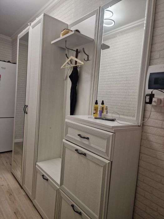 Продам мебель для прихожей