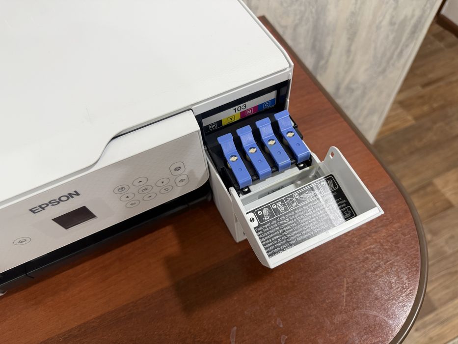 Продам принтер Epson L3266  4 в 1