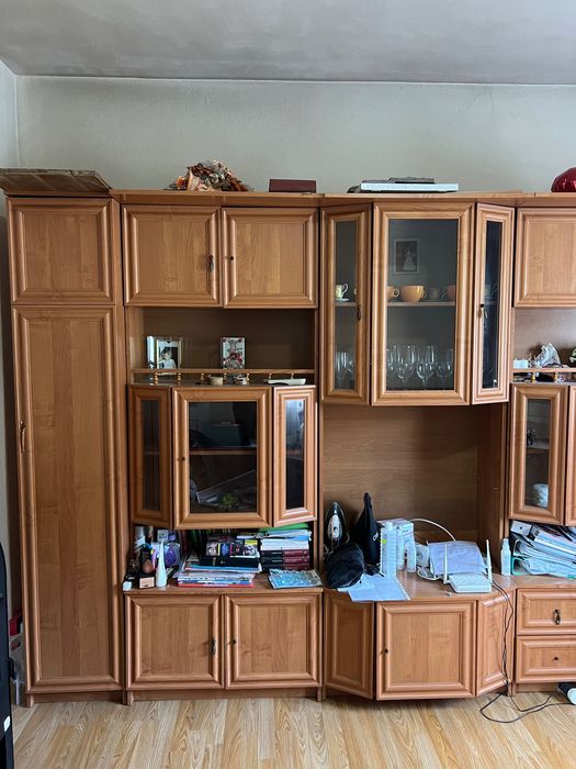 Mobila de lemn in stare foarte buna