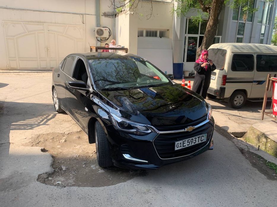 Продам Onix Premier