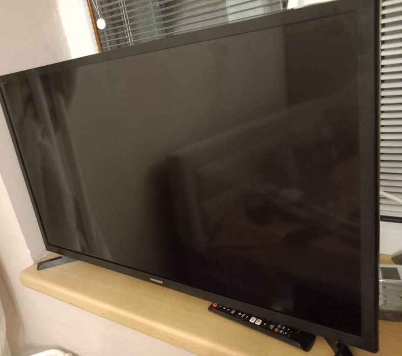 Samsung/Smart/tv 80 cm