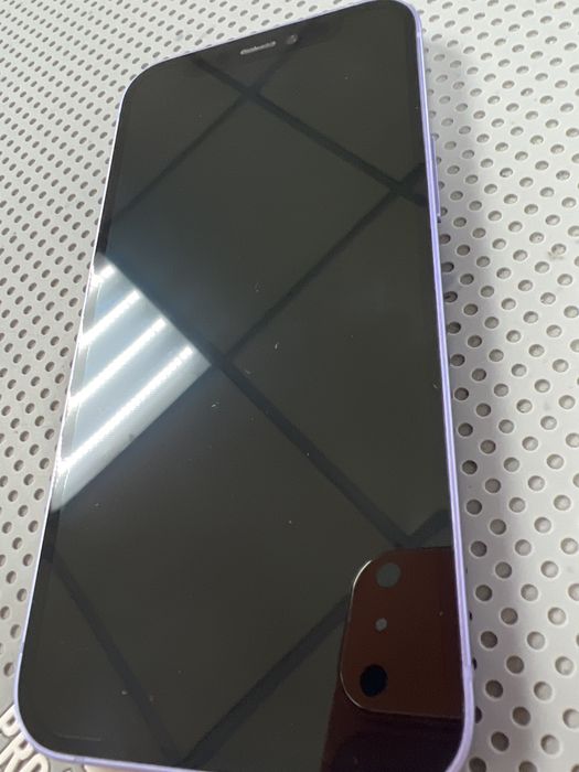 Пподаю Iphone 12 mini оригинал