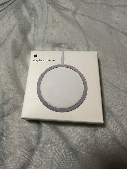 Iphone MagSafe Charger Безжично зарядно