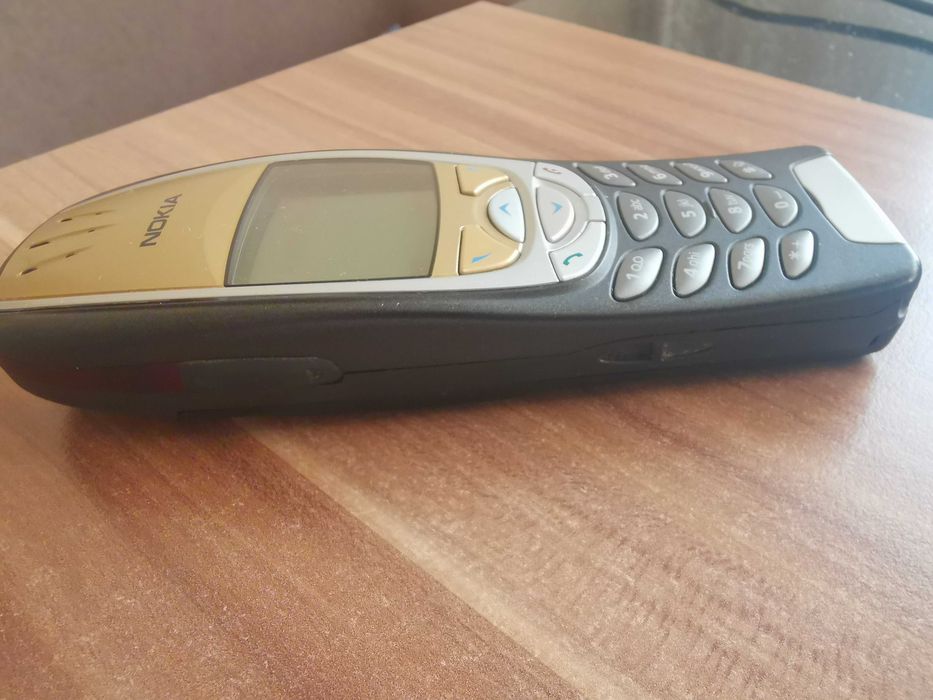 Nokia 6310i в уникално състояние!