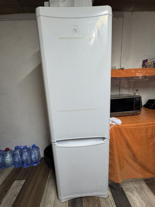 Холодильник бу рабочий