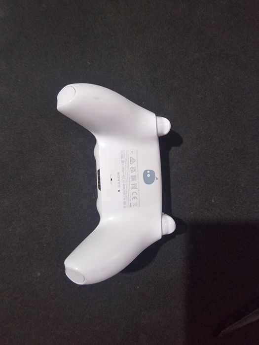 Ps5 controller astro bot