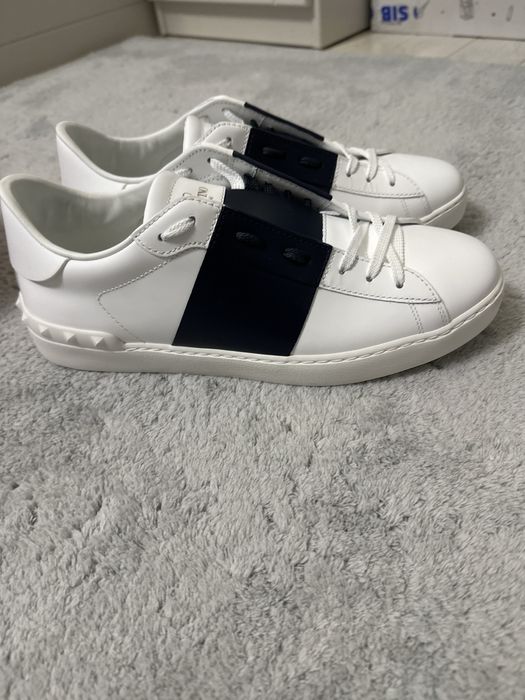 Valentino Garavani Open Leather