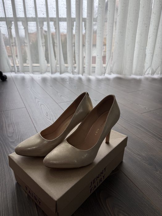 Обувки размер 38.5