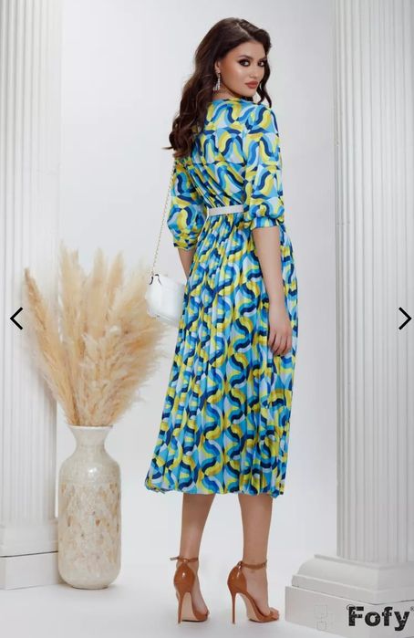 Rochie eleganta din saten multicolor cu fusta plisata si curea, mas 38