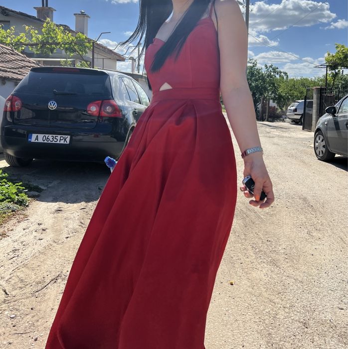 Официална рокля