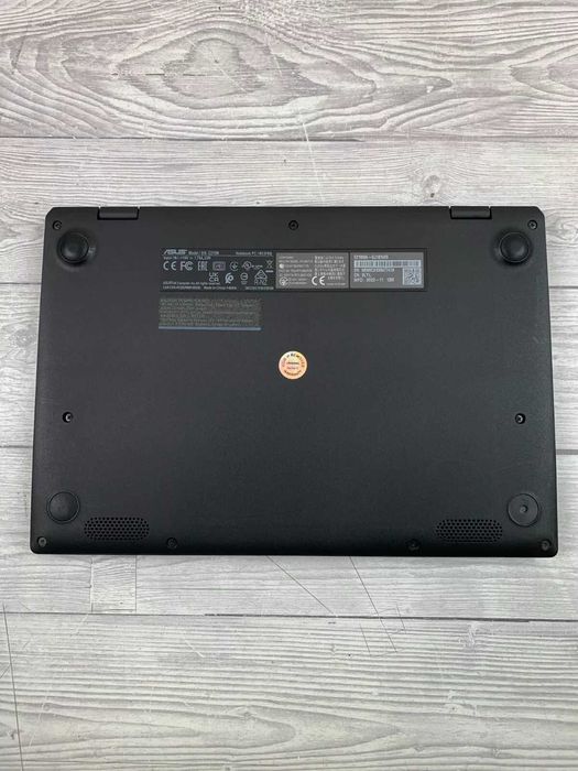 Asus VivoBook E210M 11.6" Netbook