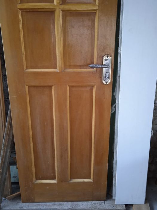 Двери для ванной комнаты