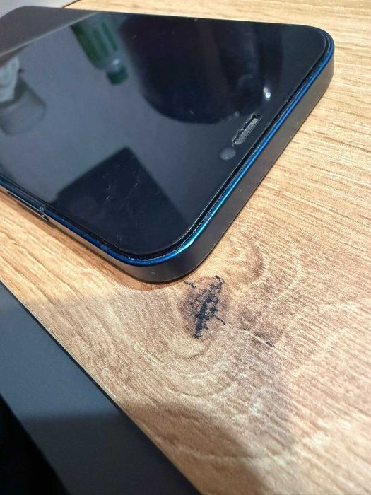 iPhone 12 128GB + AirPods Gen 2