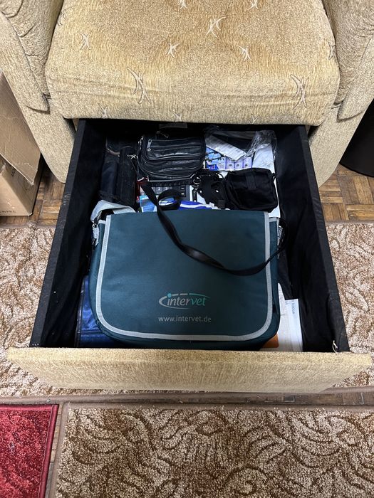 Fotoliu cu depozitare