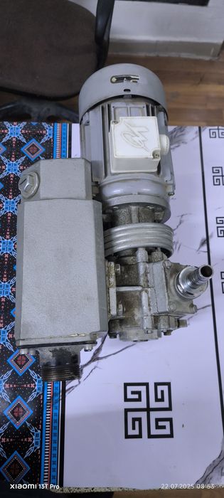 Вакуумный насос XD-20