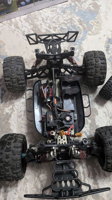 Automodel scara  1/8