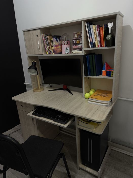 Стол компьютерный