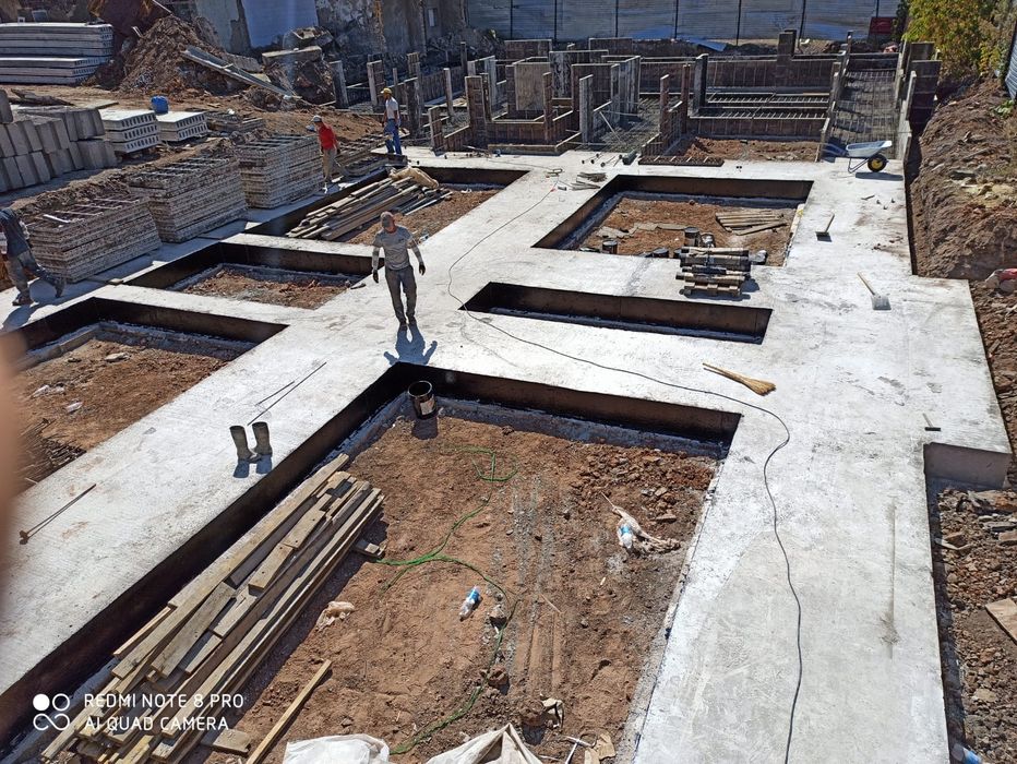 Заливаем фундамент монолит итп