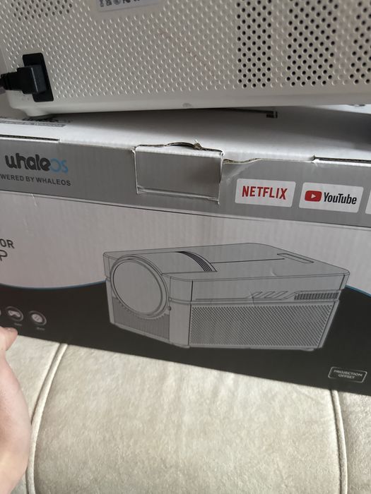 Проектор с операционной системой