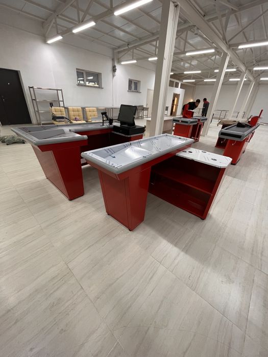 Стеллажи полки витрина хлебница