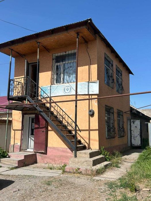 Продаеться здание под бизнес