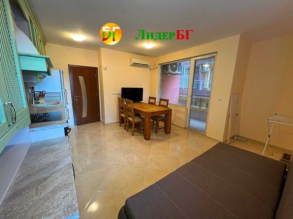 Продава се Тристаен апартамент в Поморие - 74 кв.м за 1487 €/кв.м - Снимка #2