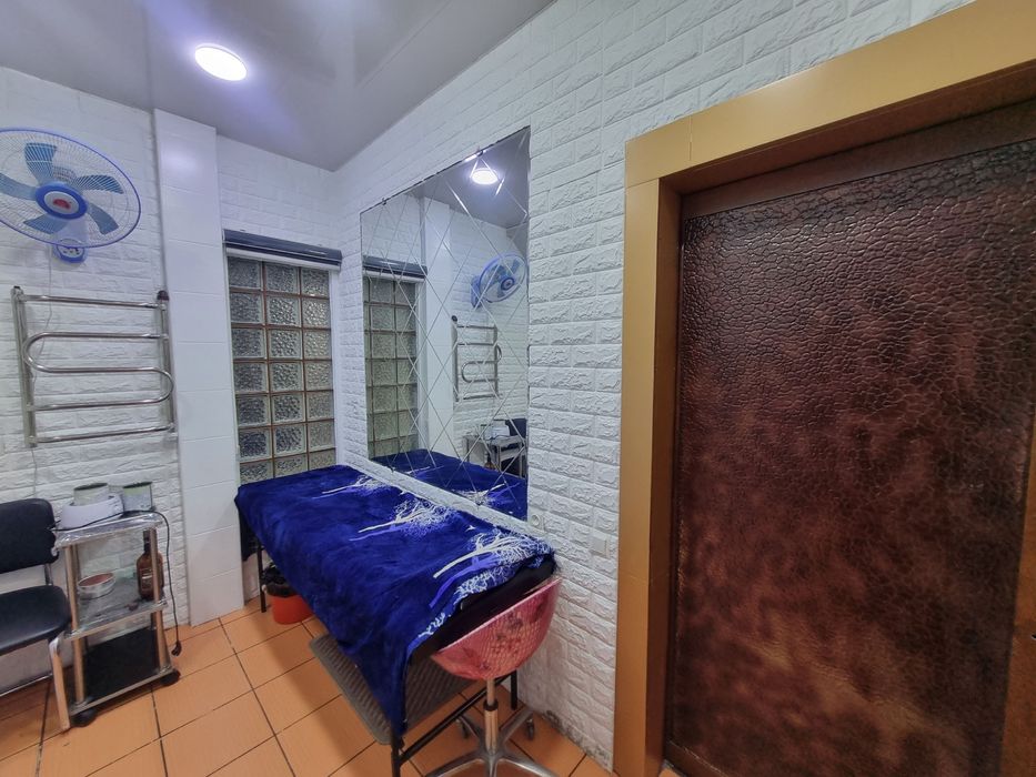 Сдаётся отдельный  кабинет и одно место для стилиста