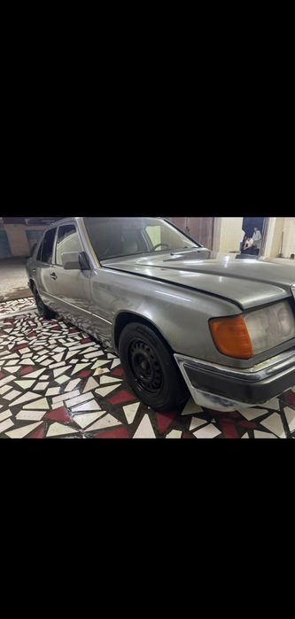 Mercedes 230llll