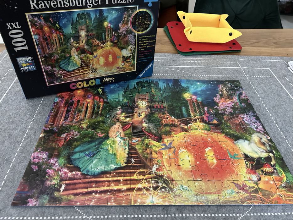 Puzzle Ravensburger Cenusareasa fosforescent
