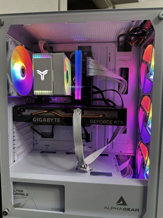PC Gaming i9-10900F / RTX 4060 8GB / 32GB RAM / 2.2TB SSD / RGB