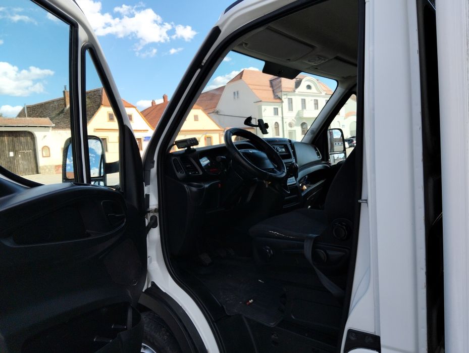 Iveco Daily 35C15 35c17 35c18 Mercedes sprinter 519 518 516 416