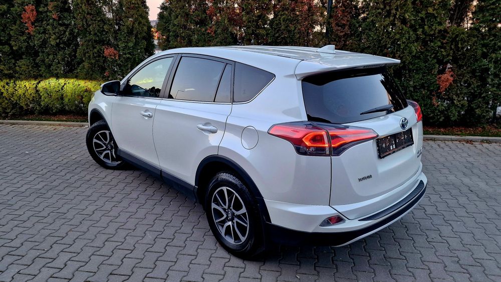 Toyota Rav4 2.5 Hybrid 197 CP 4WD / 4x4 # 134.807 km # Stare NOU