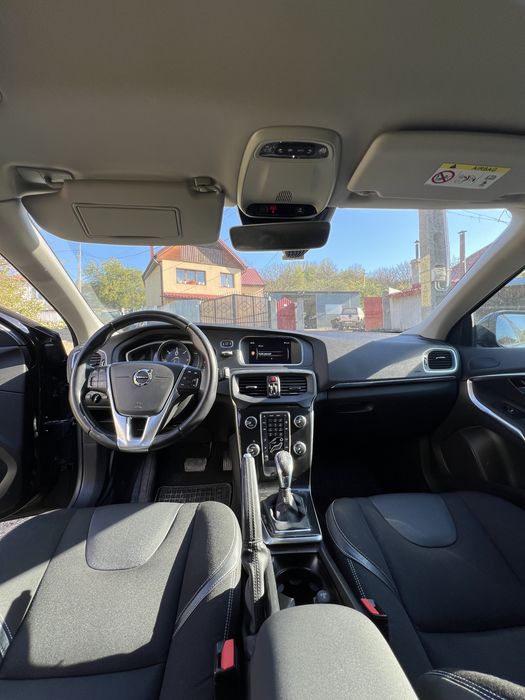 Vand Volvo v40 2.0 diesel