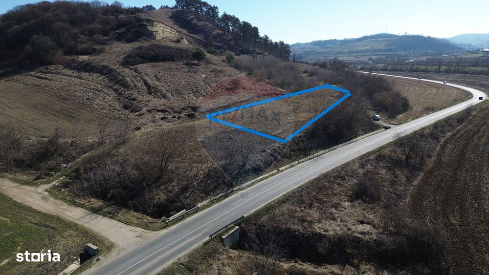 Teren extravilan 2.000 mp – cu acces direct la DN spre Moșna