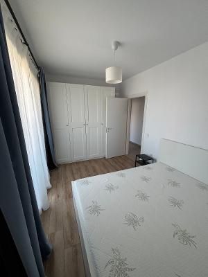 Inchiriez apartament 2 camere langa mall Coresi