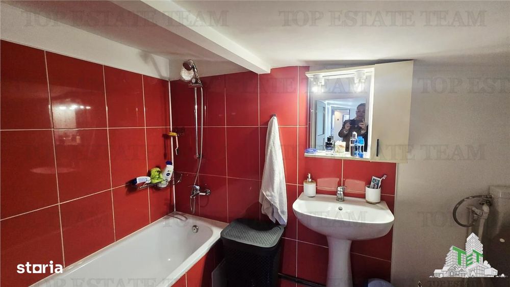 Vila cu 5 camere si 2 bai in zona Giulesti- sector 1, disponibila imed