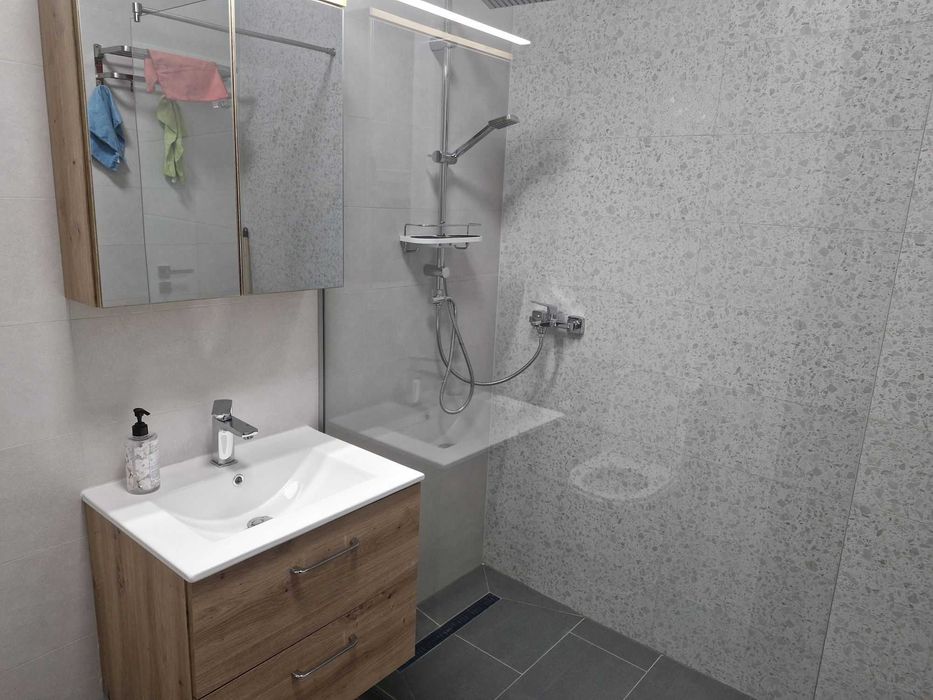 Apartament modern Nou utilat cu 3 camere/ 2 locuri de parcare  de vânzare în Baile Felix