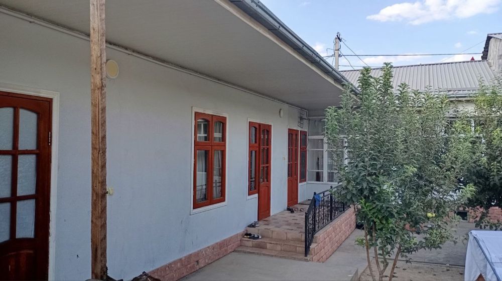 Уй сотилади 7.6 сотих