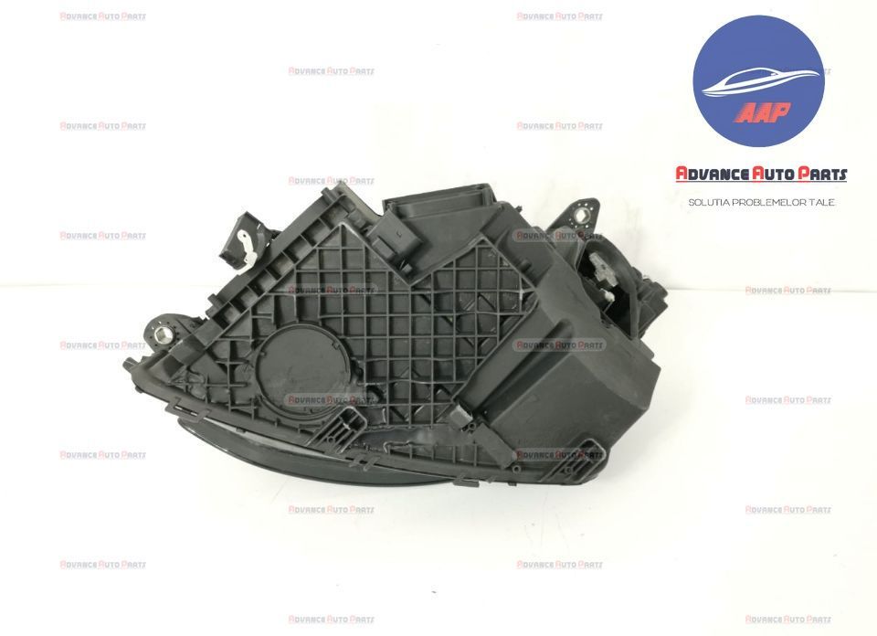 Фар дясна страна с пълен LED и оригинален LHP в добро състояние Мерцед