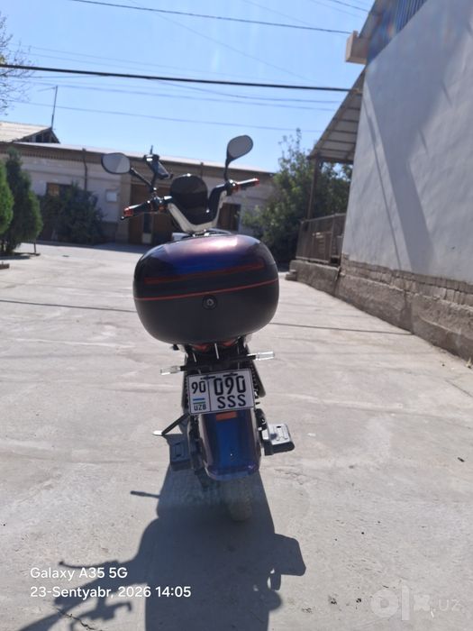 Skuter sotiladi toza aybi yoq
