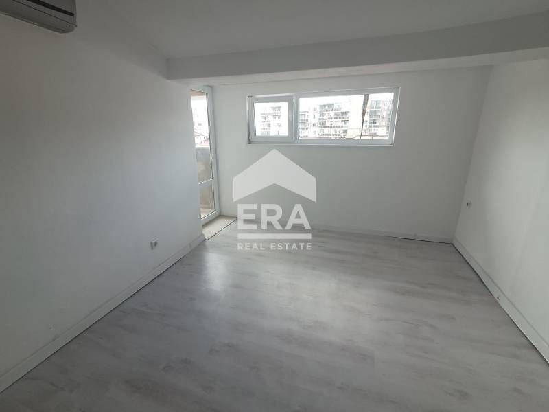 Продава се Тристаен апартамент в Варна, Лятно кино Тракия - 97 кв.м за 1743 €/кв.м - Снимка #7