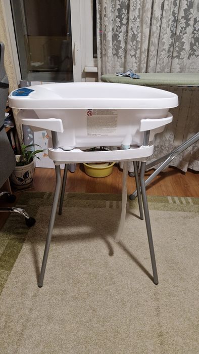 Бебешка вана със стойка Aqua scale