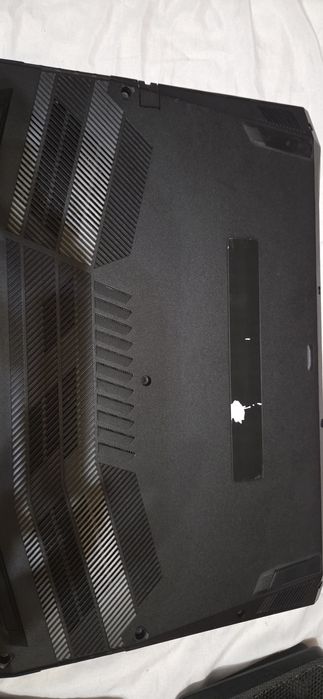 Продавам лаптоп Acer Nitro 5 AN515-44 – GTX 1650 / Ryzen 5