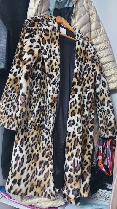 Леопардовое пальто шубка
