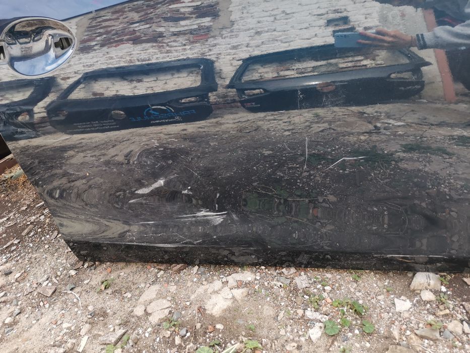 Предна дясна врата за Мазда Mazda 2 2013 .